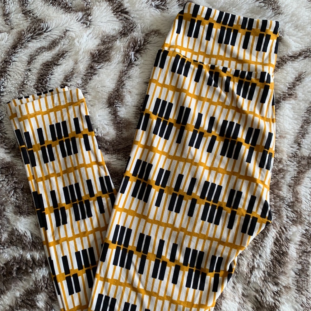 Piano Leggings from LuLaRoe